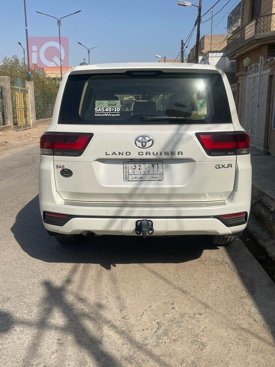 تۆیۆتا لاند کروزەر